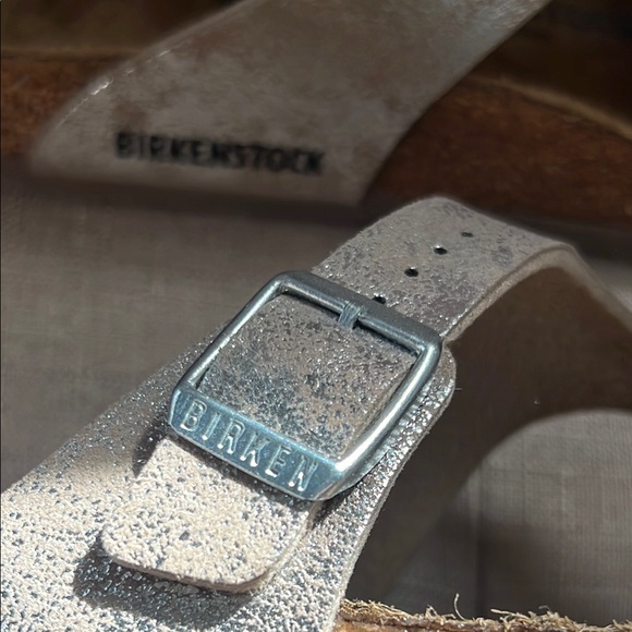 Silver Metallic Birkenstock T-Strap Sandals - Size 9 - Picture 7 of 11